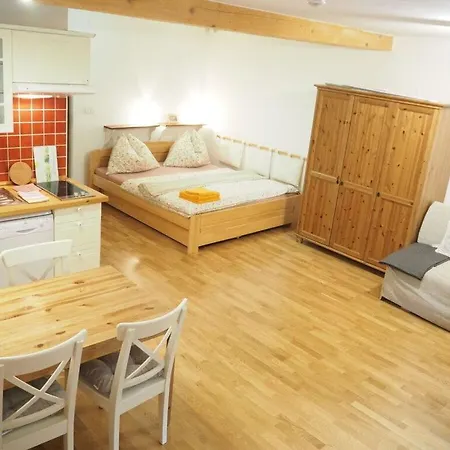 Old Toy Factory Comfortable Holiday بيت للعطل Český Jiřetín